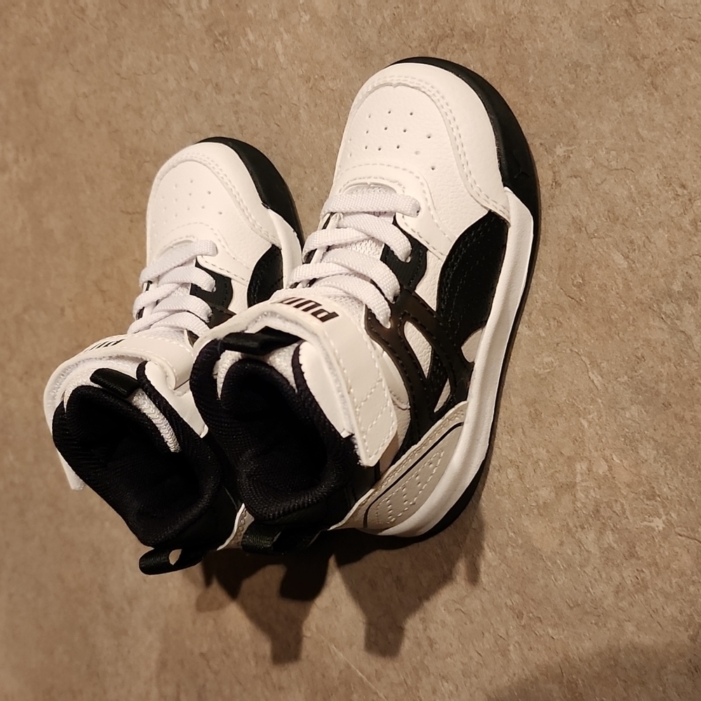 PUMA Hi-Top White Tennis Shoes Kids Toddler Size 5